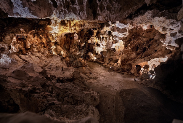 Grotte de Thaïs : Une cavité grandiose