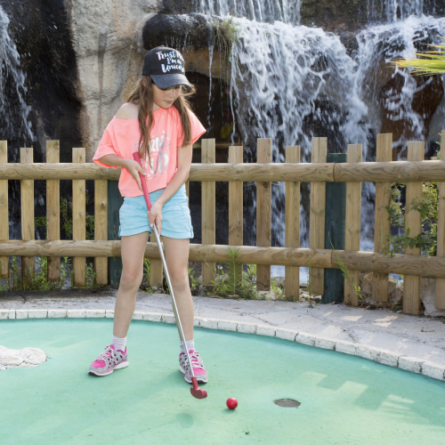Adventure Golf : parc de minigolf à Marineland, Antibes
