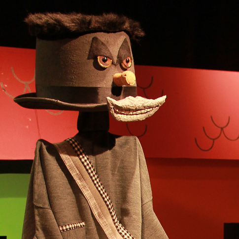 La maison rouge dans une petite ville - Cie Le Théâtre du Mordant