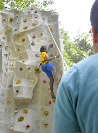 Bouge ton été 2025 à Nantes : escalade