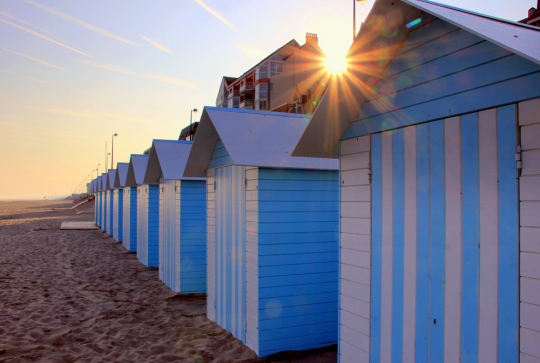 Plage de Bray-Dunes : Cabanons au bord de la plage