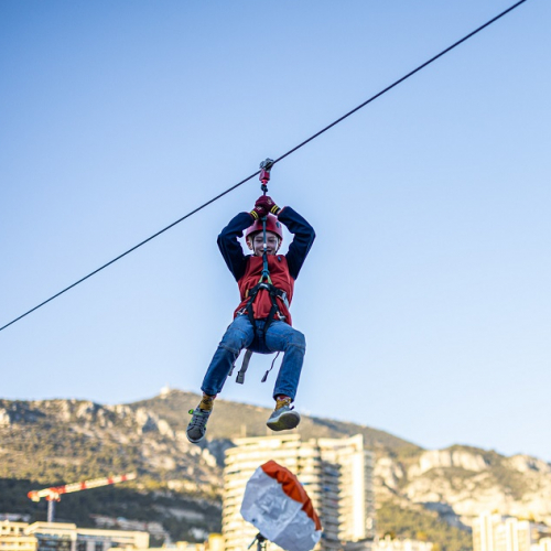 Le Village des Sports à Monaco : Tyrolienne
