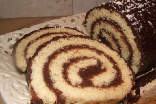 Roulé à la crème de marron @cuisinefabienne.canalblog.com