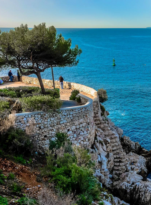 Plage de Coco-Beach à Nice : Bord de mer
