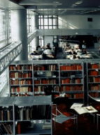 Vue générale de la bibliothèque de l'Institut du Monde Arabe
