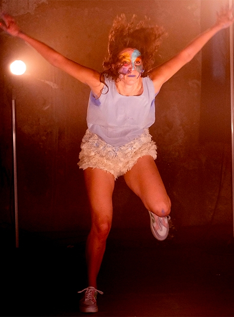 Un oiseau - Cie Aniki Vóvó