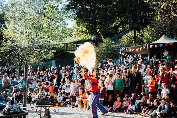 Bois des Lutins - Fête des Ancêtres : cracheur de feu