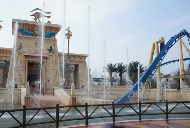 Oziris : l'attraction passe aussi sous terre avant de ressurgir dans les airs !