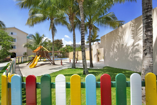 Viva Wyndham Maya : aire de jeux enfants au Mexique