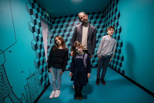 Musée de l'Illusion - gravity room
