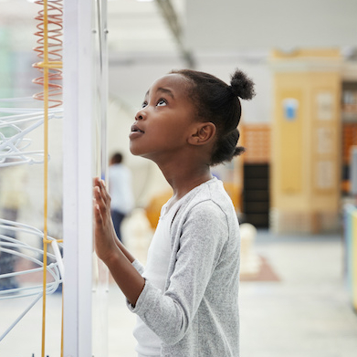 Fête de la Science 2022 à Nantes en famille : fillette