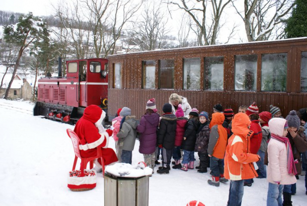 Les trains du Père Noël au parc des Combes