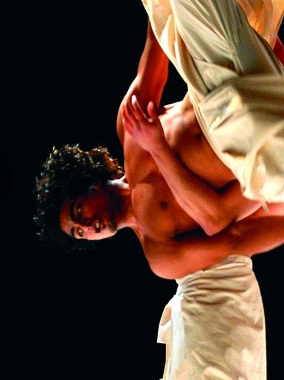 Ce que le jour doit à la nuit