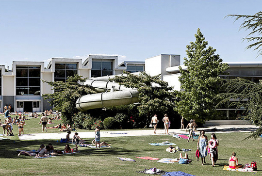centre aquatique les hautes roches