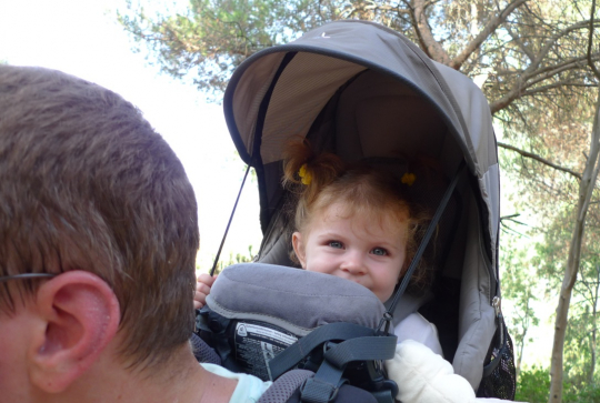 Nina et son doudou