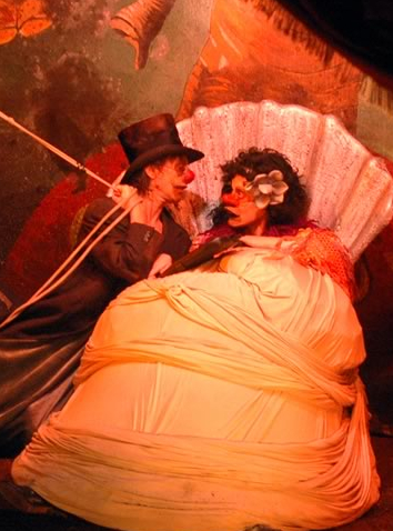 Tout l'univers en plus petit - Cie Attention fragile