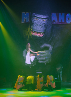 Cirque Medrano - King Kong Roi de la jungle
