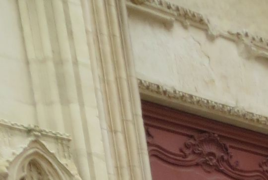 Camille à la chasse aux oeufs Citizenkid vieux Lyon 20 avril 2014