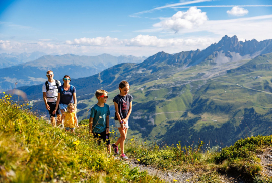 Vacances d'été en famille à Méribel - randonnée