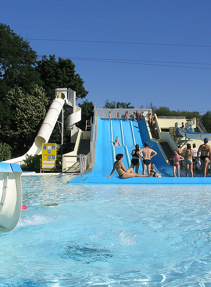 Activites D Eveil Pour Enfant A Bordeaux Loisirs Creatifs Bebe Nageur Citizenkid