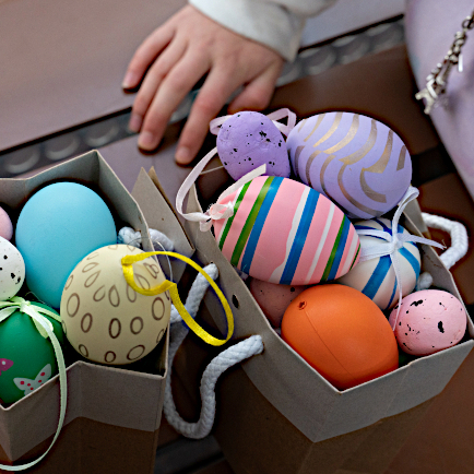 Croisière sur la Seine et chasse aux œufs de Pâques 2025 avec les Vedettes du Pont-Neuf