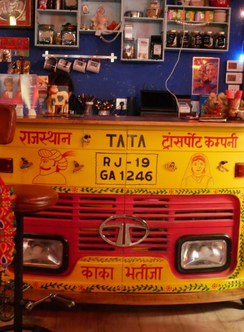 MTT India 63, Bollywood Café à Clermont