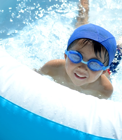 Piscine Leo Lagrange Baignade En Famille A Nantes Citizenkid