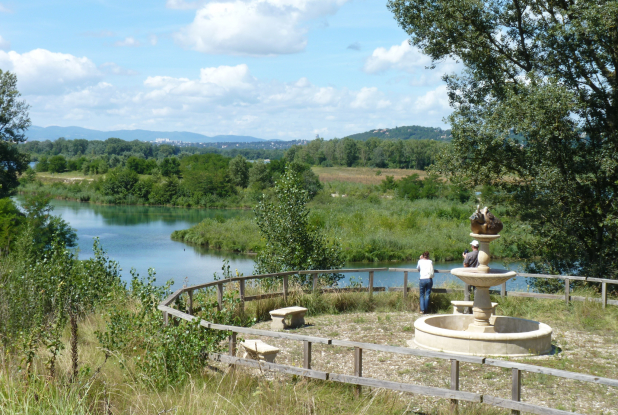 Vue sur le Grand Parc Miribel Jonage