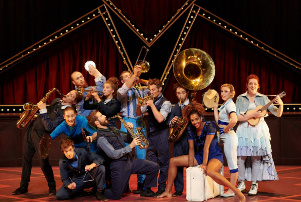 Les artistes du Cirque Éloize