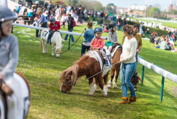 L'Hippodrome en Famille - Poney