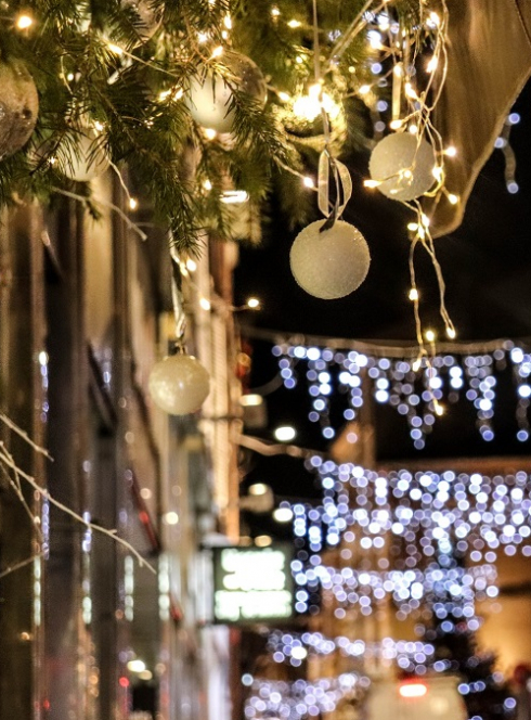 Marché de Noël de Condrieu : Illuminations en ville de nuit