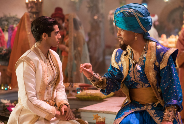 Aladdin, le film : Aladdin discute avec le Génie au palais