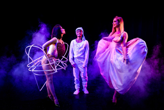 Mon Premier Cabaret au Paradis Latin : trio