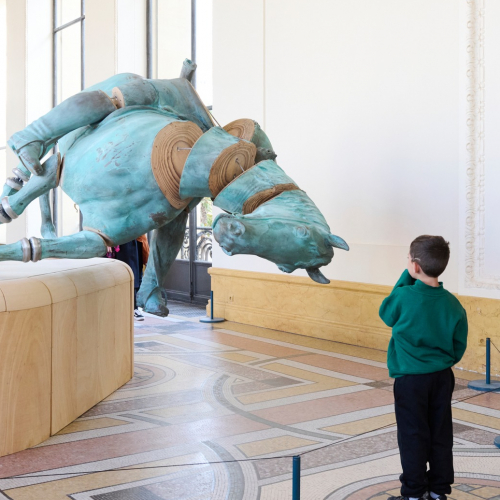 Petit Palais : visite en famille au musée devant un cheval