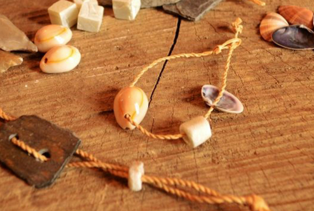 Atelier "Parure préhistorique"