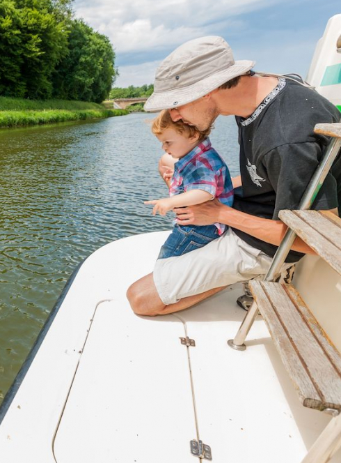 Locaboat : vacances en famille sur un bateau