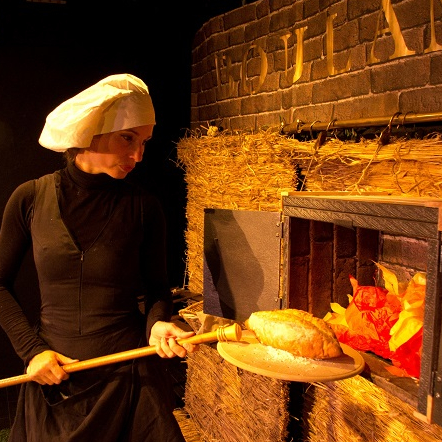 Fourmi de pain - Cie l'Ours Acrobate