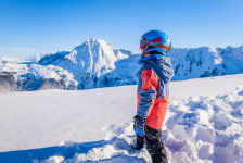 Belledonne Chartreuse : à chaque famille son domaine - enfant dans la montagne