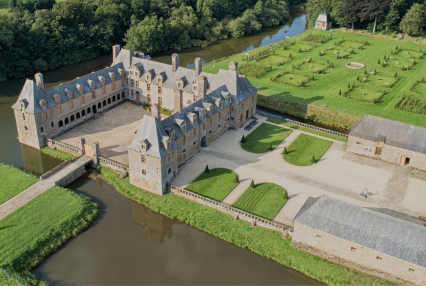 Château Le Rocher Portail - le chateau