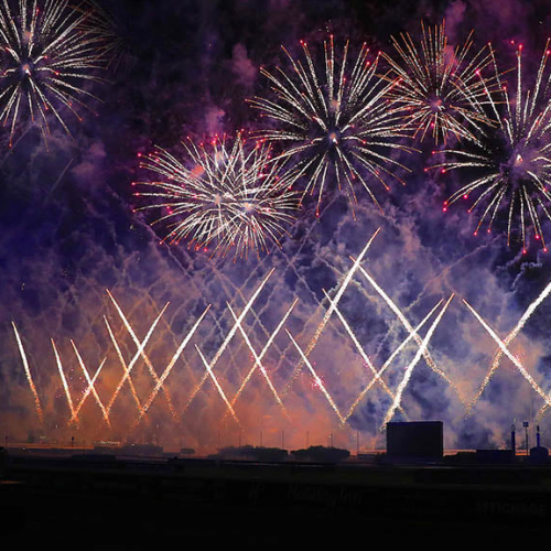 Été à l'Hippodrome Côte d'Azur : Feu d'artifice