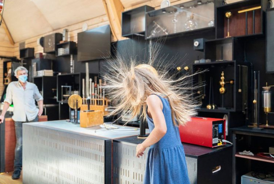 Les Étincelles du Palais de la Découverte : sciences en famille