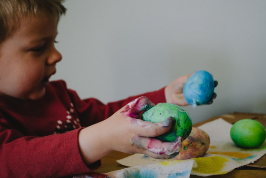 Des idées pour que vos enfants s'occupent (et s'amusent) seuls - Pâte à modeler