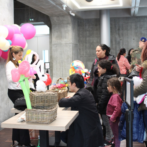 Chasse aux oeufs de Pâques 2019 sur le toit de la Grande Arche de La Défense