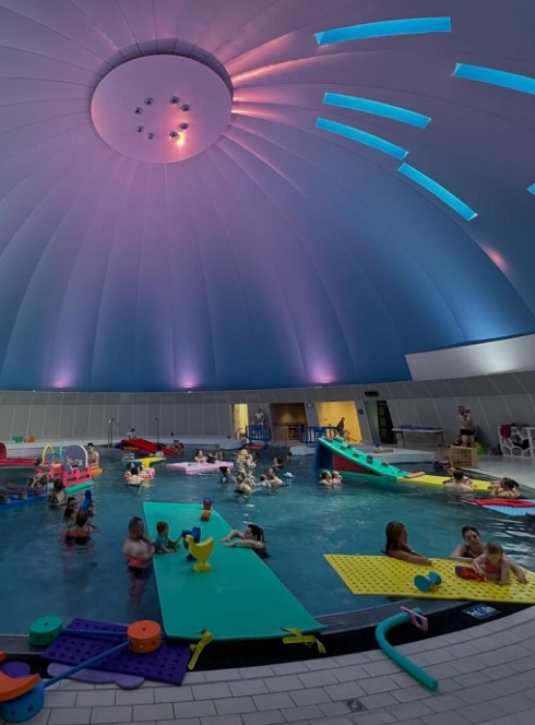 © Aquarena : Un bassin pour les enfants dans une atmosphère apaisante