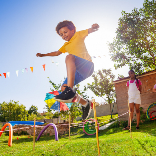 Top des jeux plein-air à organiser avec un groupe d'enfants