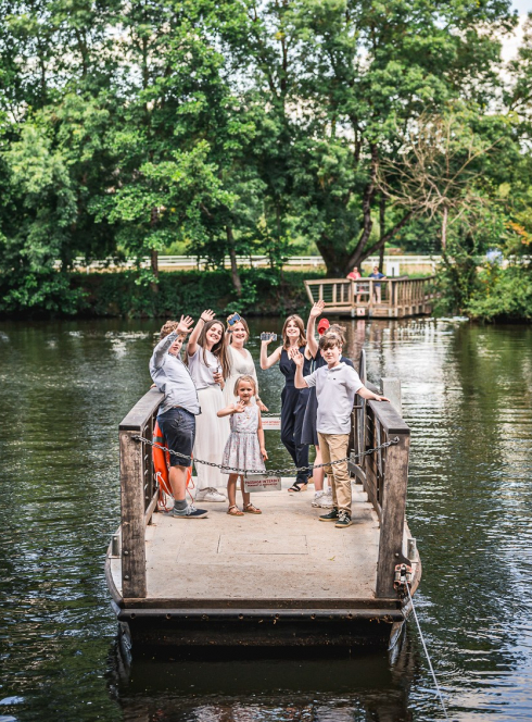 Château de la Frémoire : le bac avec les enfants