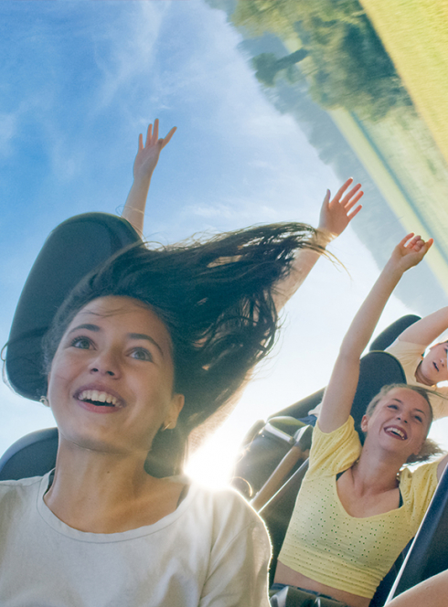 Jeunes sur le Mystic à Walibi Rhône-Alpes