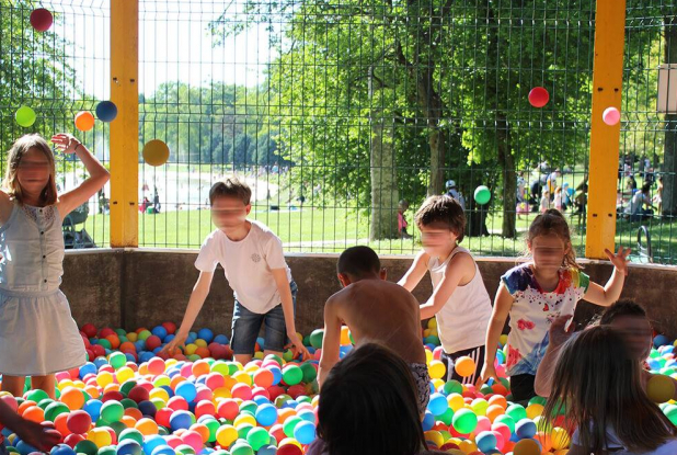 Parc Hérouval : piscine à balles