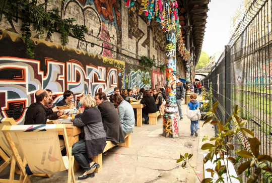 Le Hasard Ludique : terrasse