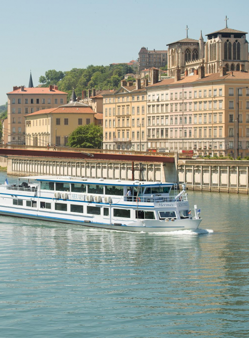 Balades En Bateau A Lyon Et En Rhone Alpes Citizenkid